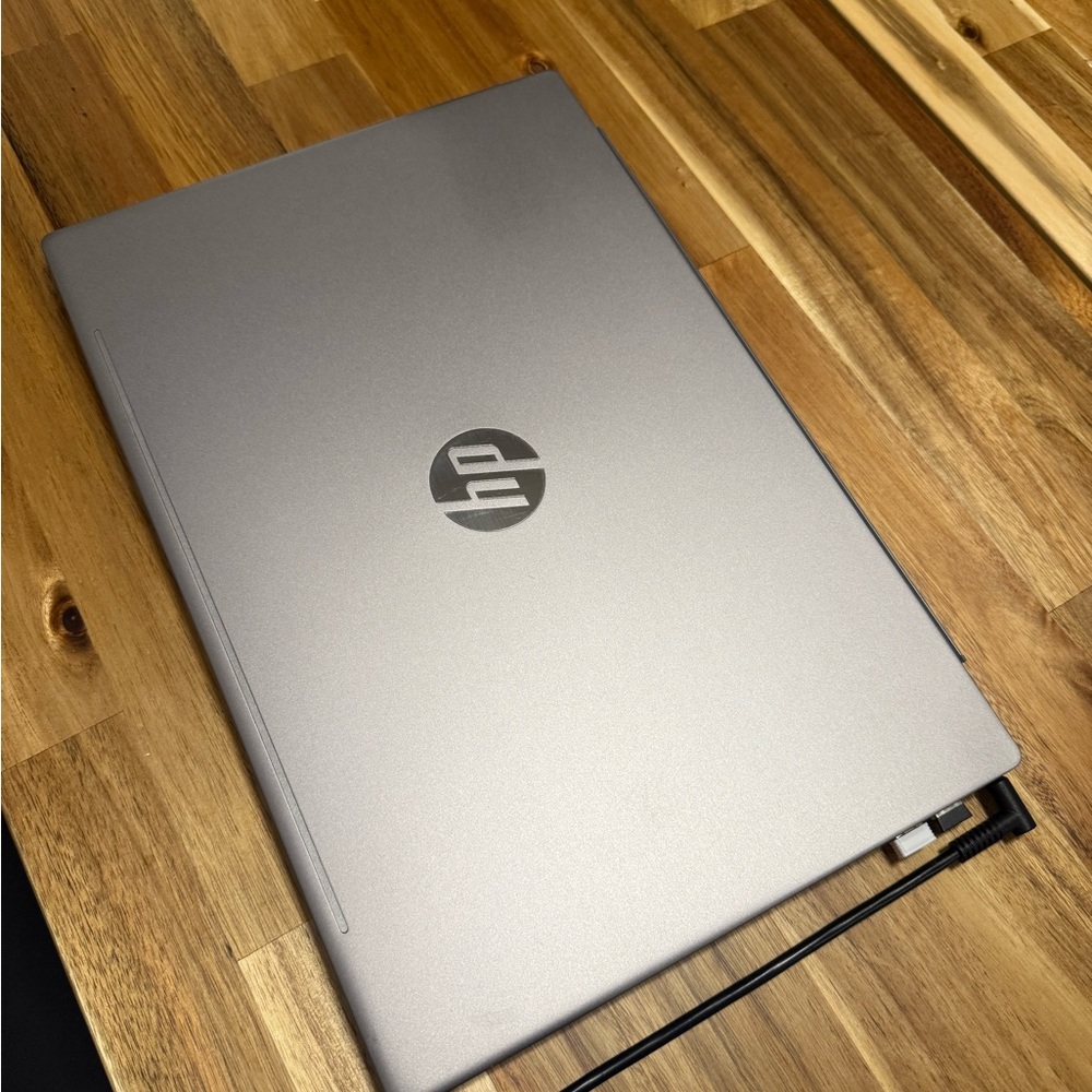 HP Gray Laptop